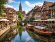 découvrez les sites incontournables à visiter dans le charme pittoresque du quartier de la petite france à strasbourg, entre maisons à colombages, canaux et ambiance typique alsacienne.